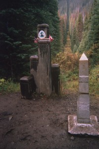 The end of the trail at the PCT northern terminus.
